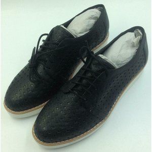 Fergalicious Ladies Black Lace Up Faux Leather Oxfords Casual Shoes Size 9 NWOB